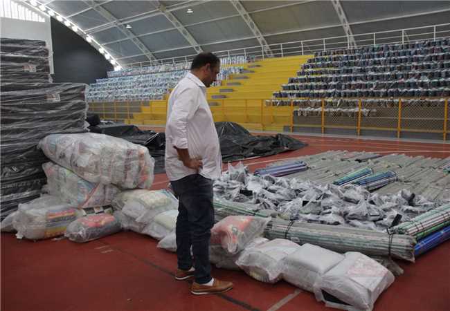  distribuição dos donativos; sps; chuvas